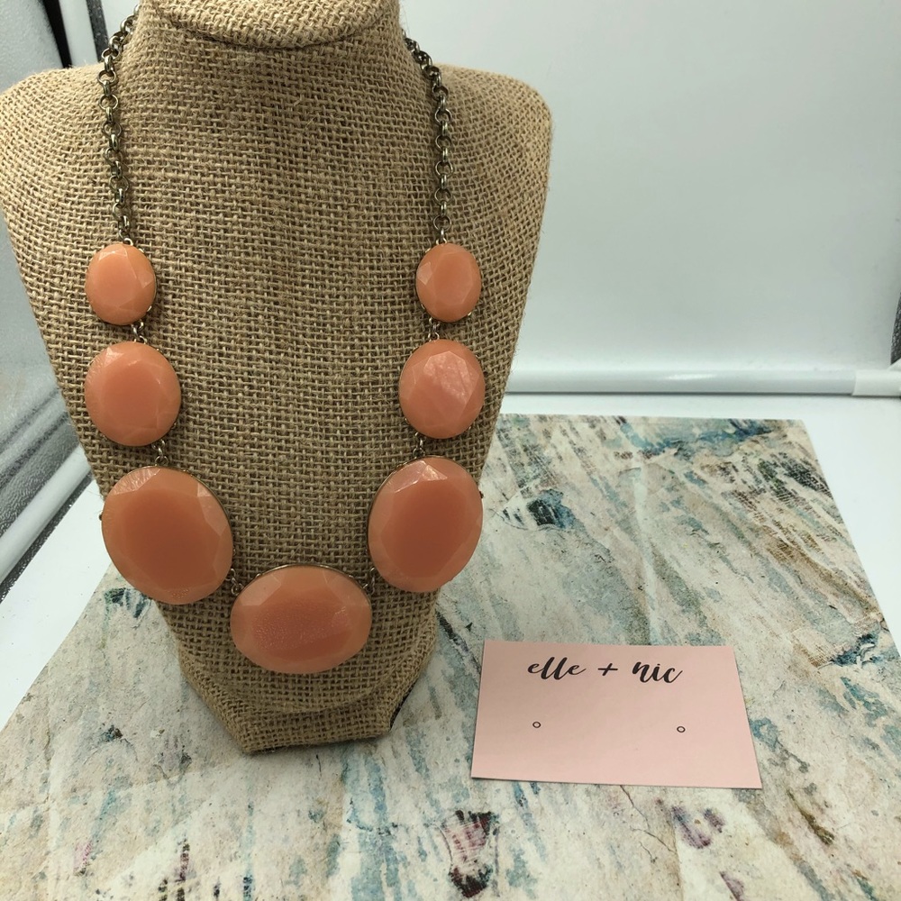 Pink Drop BaubleBar Necklace